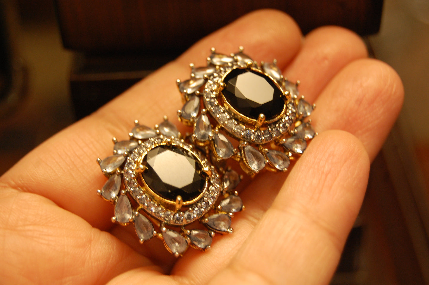 BLACK & GREY EARRINGS