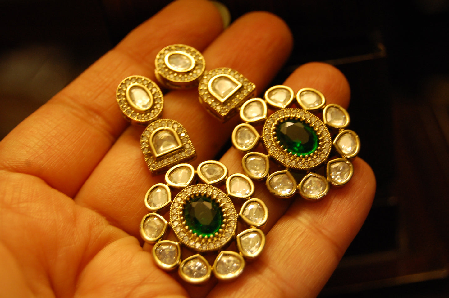 GREEN EARRINGS IN KUNDAN & ZIRCONS