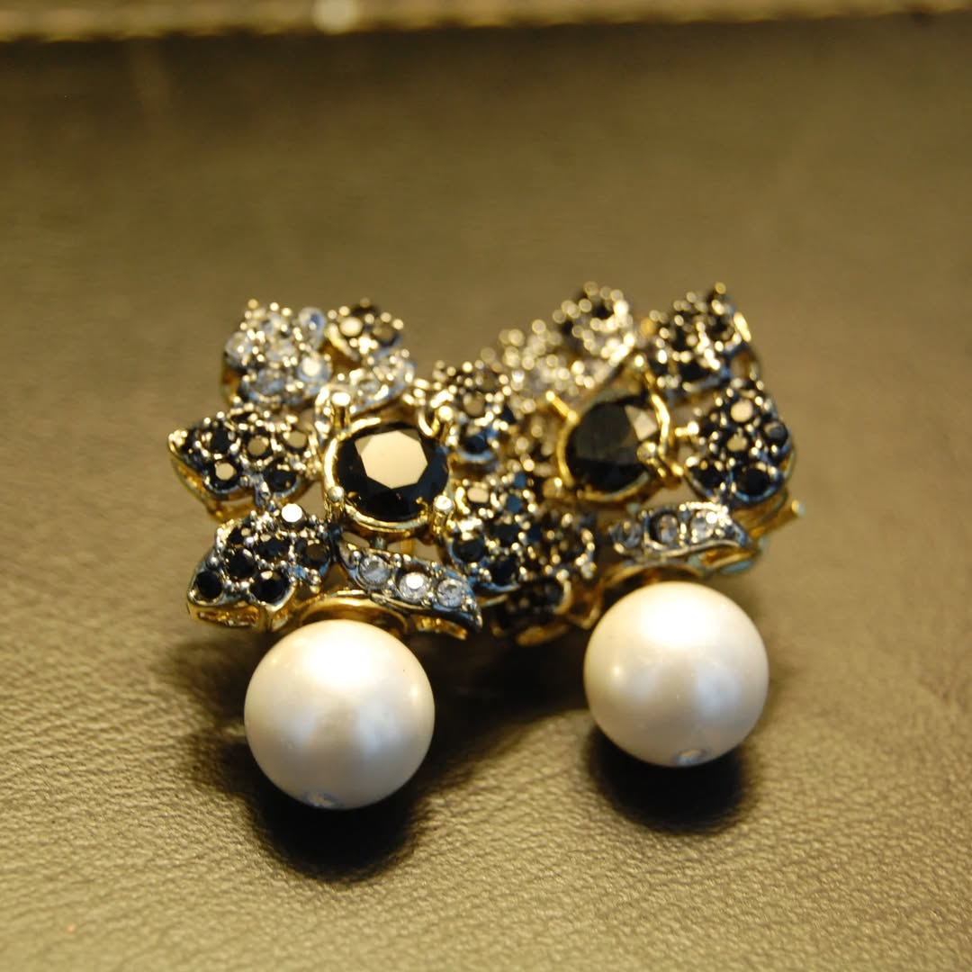 BLACK, ZIRCON & PEARL EARRINGS