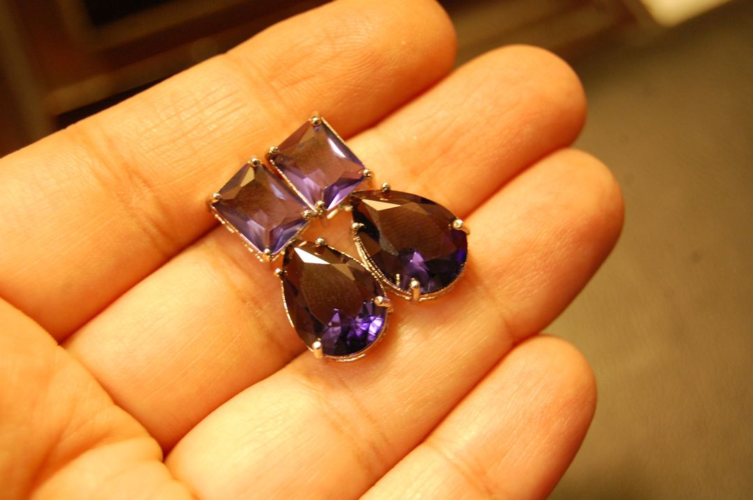 PURPLE DROP EARRINGS
