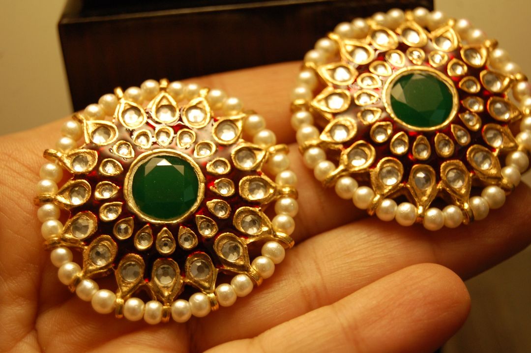 RED MEENA EARRINGS WITH KUNDAN & GREEN STONES