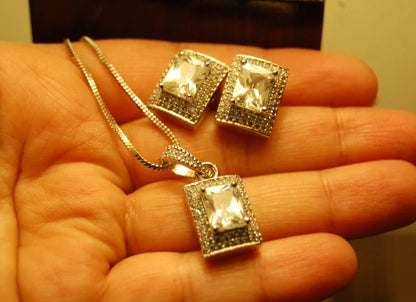 ZIRCON PENDENT SET
