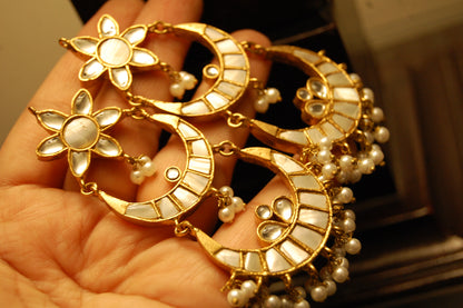 ELEGANT KUNDAN EARRINGS WITH MOTHER OF PEARL