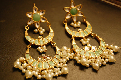 ELEGANT KUNDAN EARRINGS WITH MOTHER OF PEARL