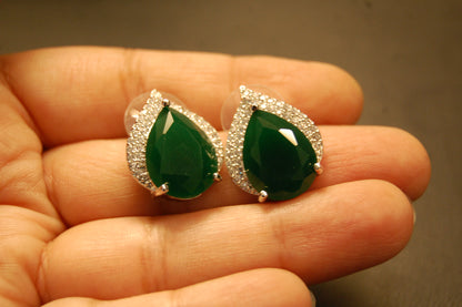 ELEGANT GREEN & ZIRCON EARRINGS
