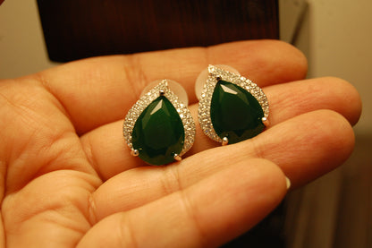 ELEGANT GREEN & ZIRCON EARRINGS