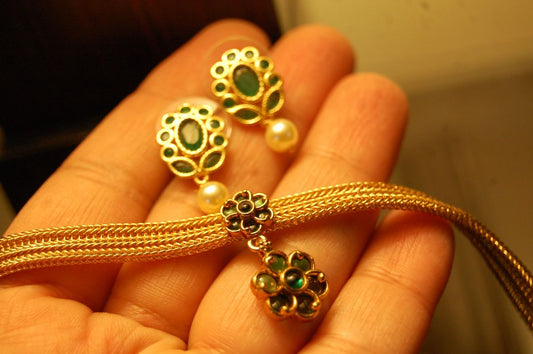 DELICATE FLORAL CHOKER SET IN  GREEN