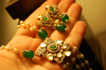 GREEN NECKLACE SET KUNDAN & PEARLS STRING