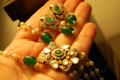 GREEN NECKLACE SET KUNDAN & PEARLS STRING