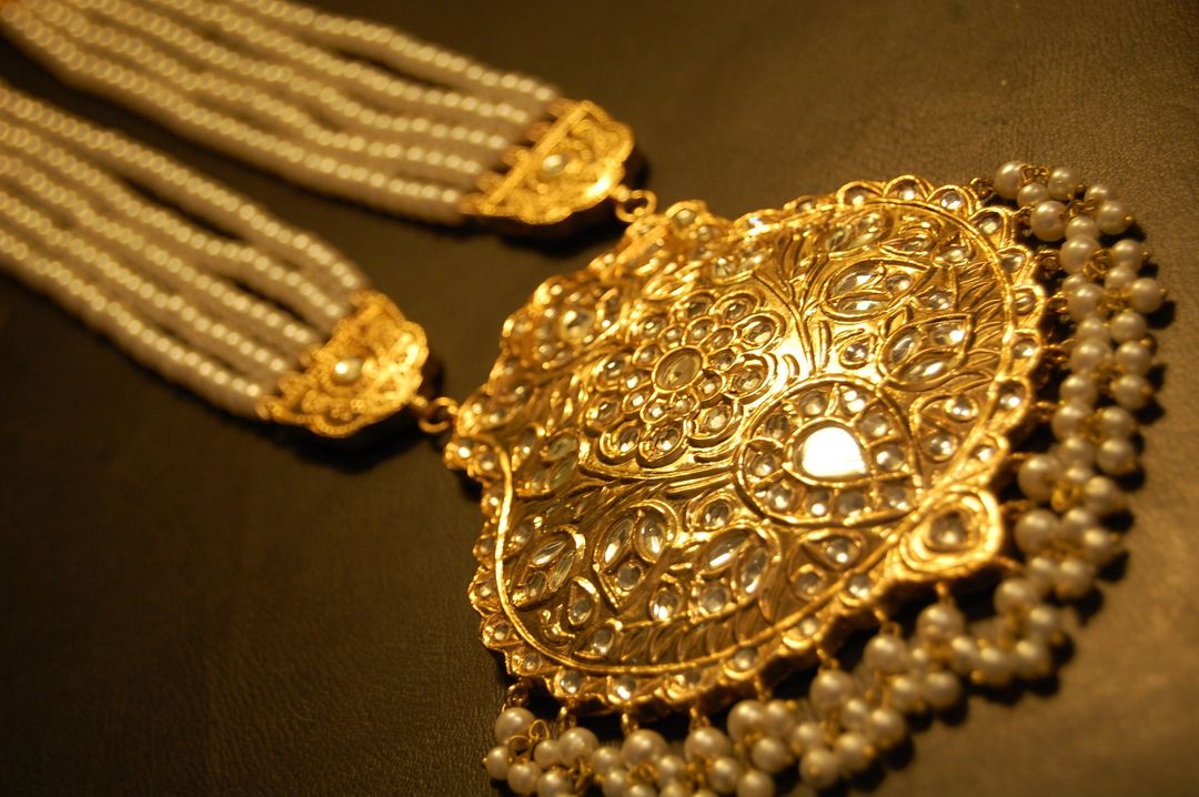 ELEGANT LONG KUNDAN,  PEARLS MALA & EARRINGS SET