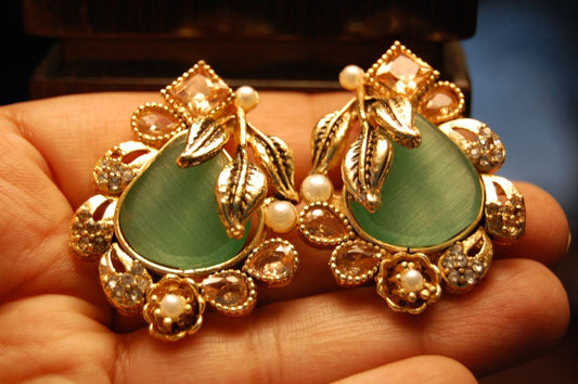 EARRINGS IN JADE GREEN, CHAMPAGNE & ZIRCONS