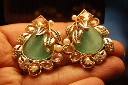 EARRINGS IN JADE GREEN, CHAMPAGNE & ZIRCONS