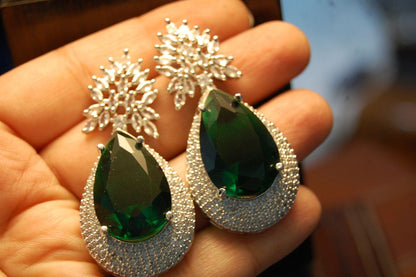 EMERALD GREEN ZIRCON EARRINGS