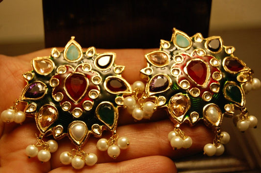 MULTIJEWELLED EARRINGS