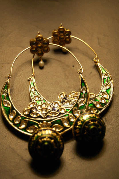CHAAND BALAS IN CHAMPAGNE & GREEN