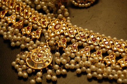 KUNDAN & RED STONE CHOKER SET WITH PEARLS