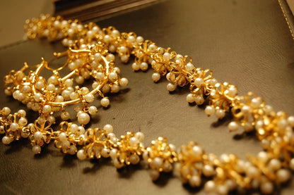 TRADITIONAL MOLSARI WITH PEARL BALAS