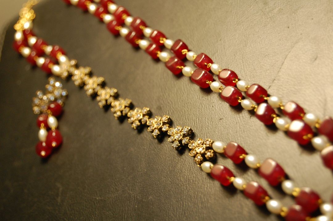 PEARL & RED MALA WITH ZIRCON STRING