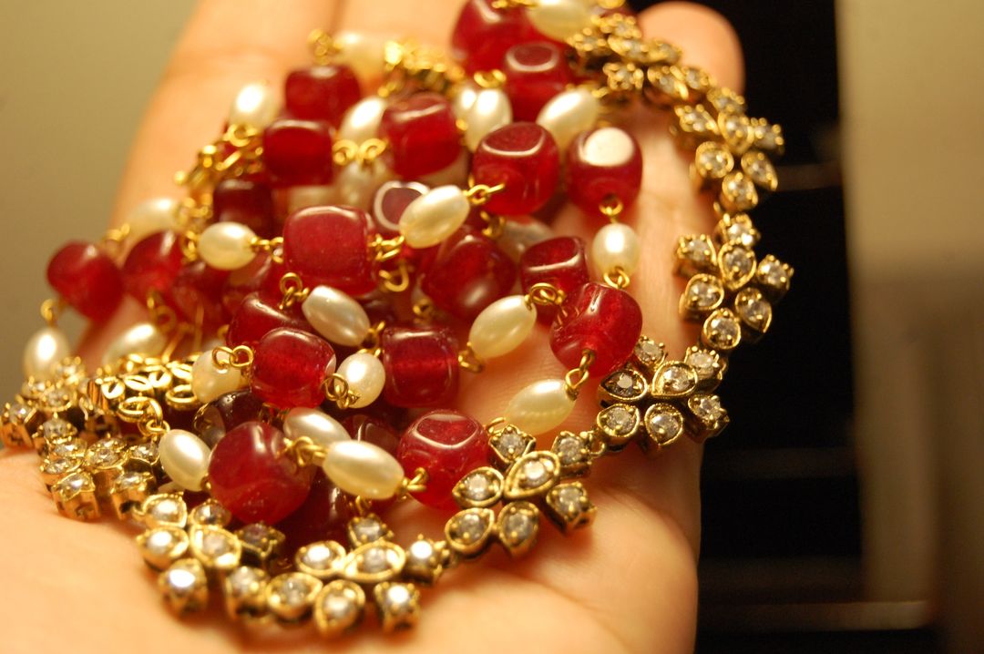 PEARL & RED MALA WITH ZIRCON STRING