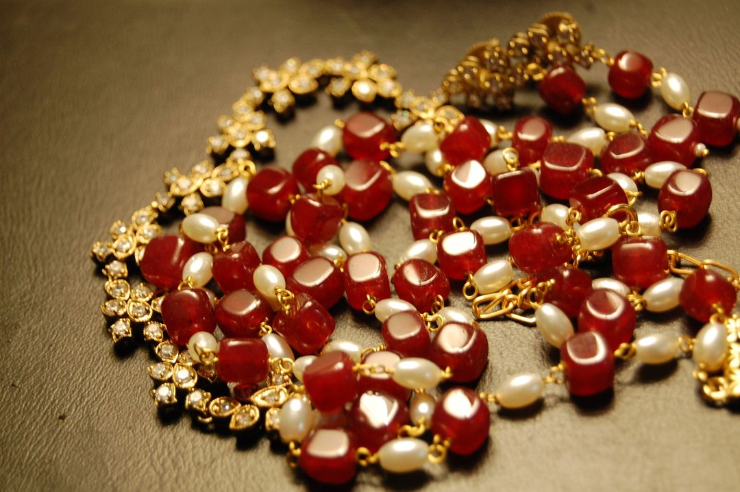PEARL & RED MALA WITH ZIRCON STRING