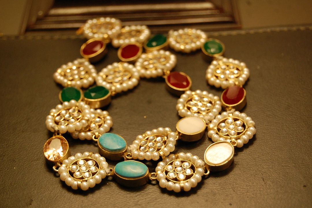 MULTIJEWELLED KUNDAN MALA