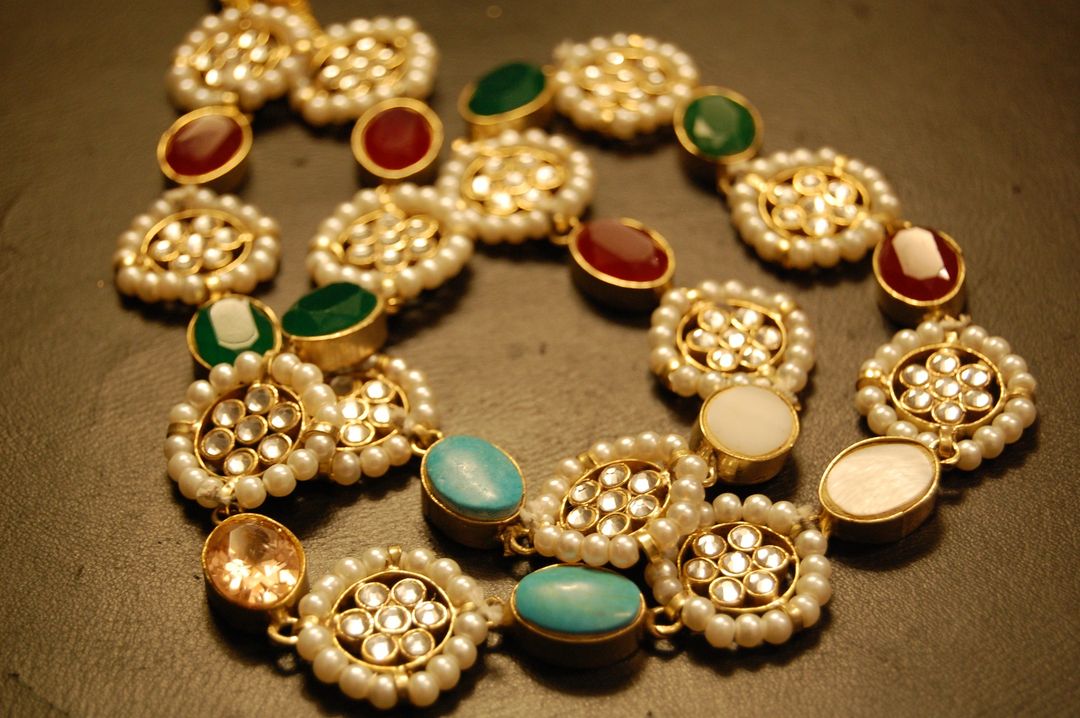 MULTIJEWELLED KUNDAN MALA