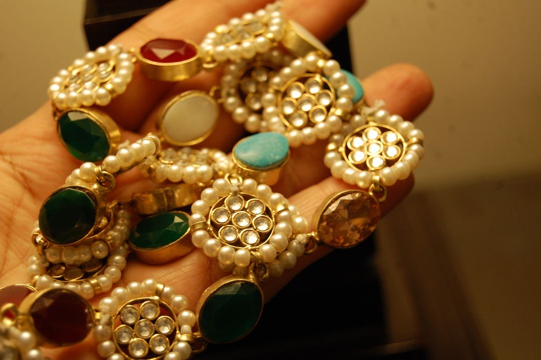 MULTIJEWELLED KUNDAN MALA