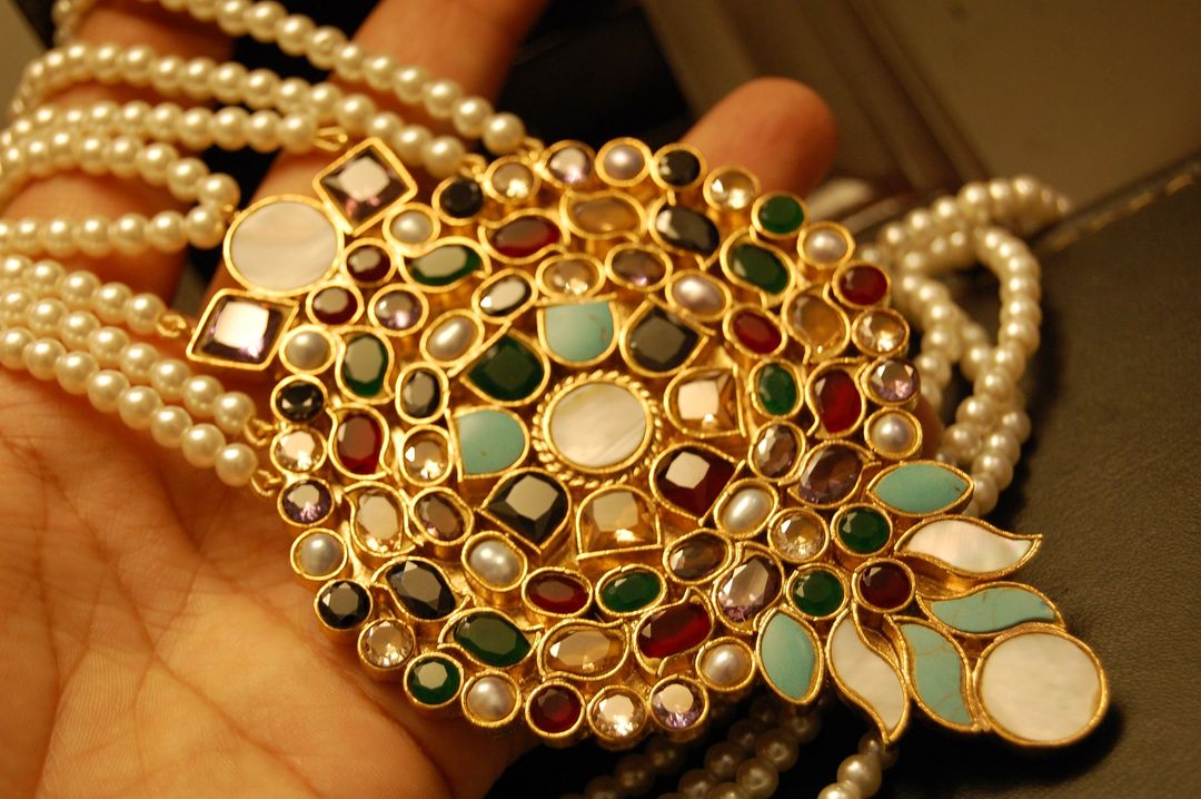 MULTI STONES MALA WITH PEARL STRINGS