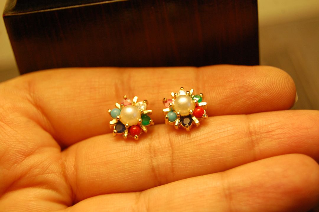 EVERYDAY STUDS IN NAURATAN & PEARLS
