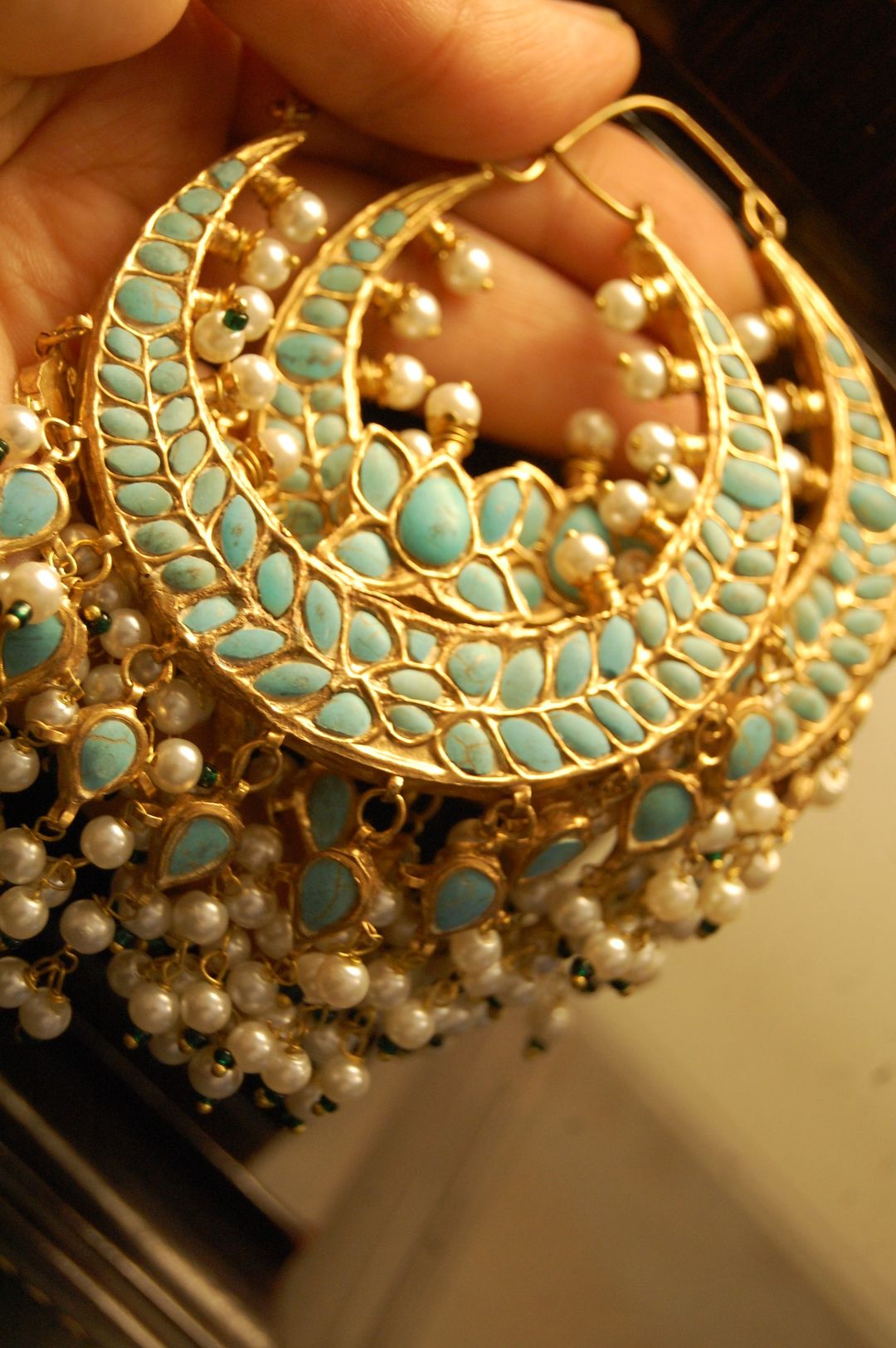 LARGE BALAS IN FEROZA & PEARLS