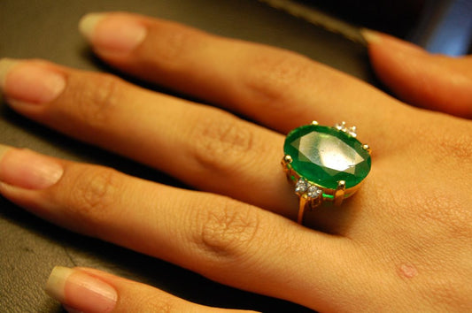 GREEN JADE RING IN SILVER WITH GOLD PLATING