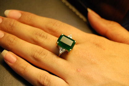 GREEN JADE RING IN SILVER WITH GOLD PLATING