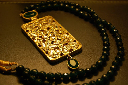 ELEGANT GREEN &  KUNDAN LONG MALA