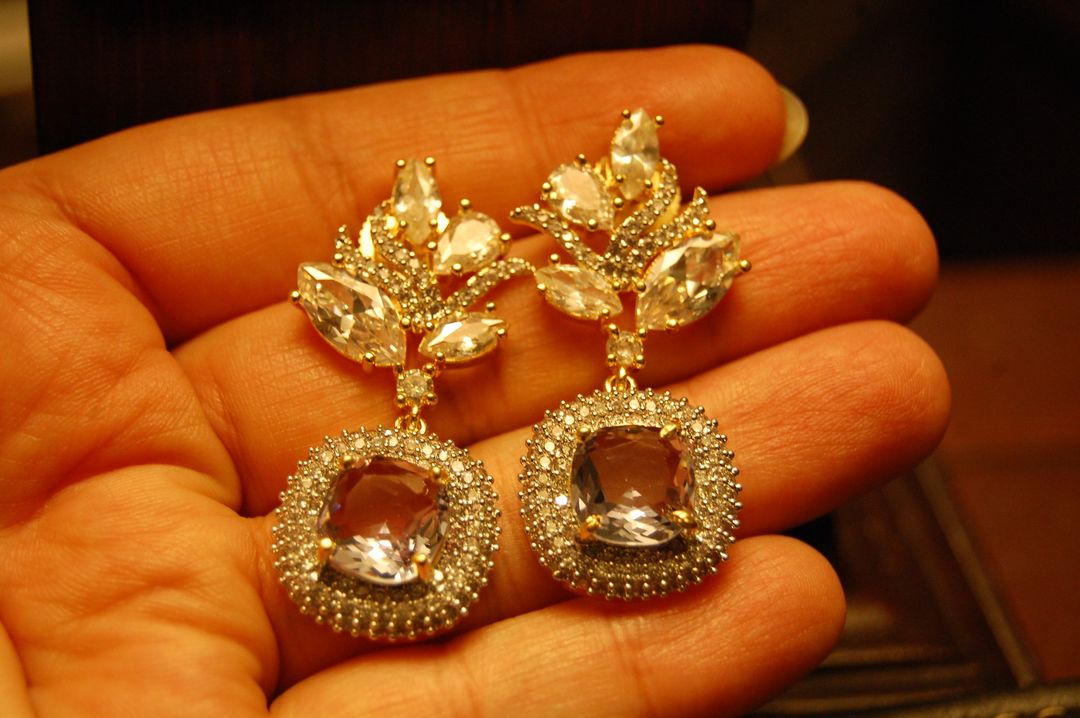ZIRCON STONE EARRINGS