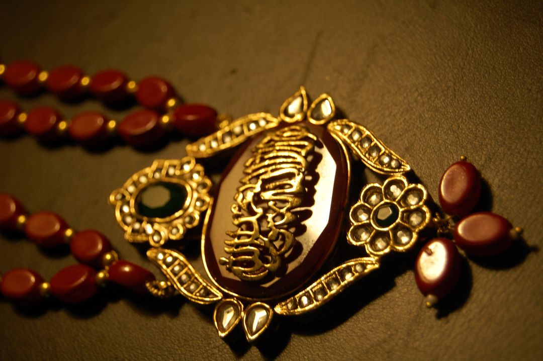 ELEGANT CALLIGRAPHIC RED LONG MALA