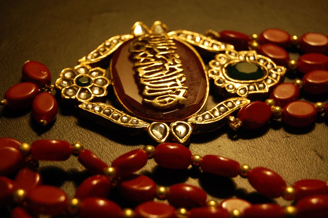 ELEGANT CALLIGRAPHIC RED LONG MALA