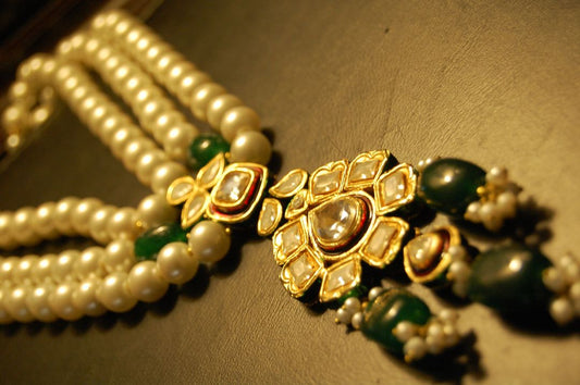 ELEGANT PEARL & KUNDAN MALA