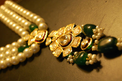 ELEGANT PEARL & KUNDAN MALA