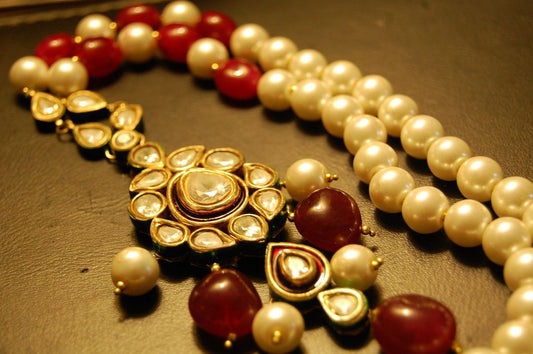 ELEGANT PEARL & KUNDAN MALA