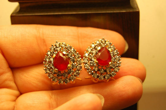 TEAR DROP EARRINGS