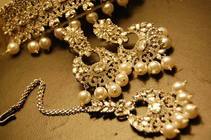 ZIRCON CHOKER SET