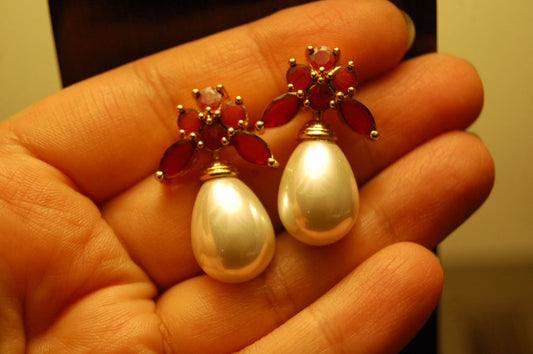 PEARL DROP WITH RED EARRINGS