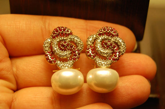 Red & zircon earrings with pearls