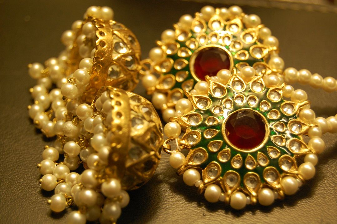 GREEN & RED MEENA & KUNDAN JHUMKAS