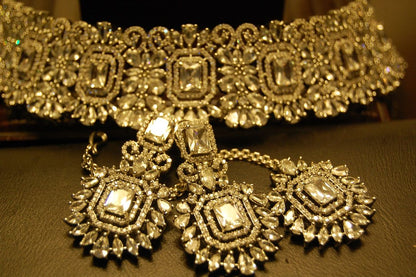 ZIRCON CHOKER SET
