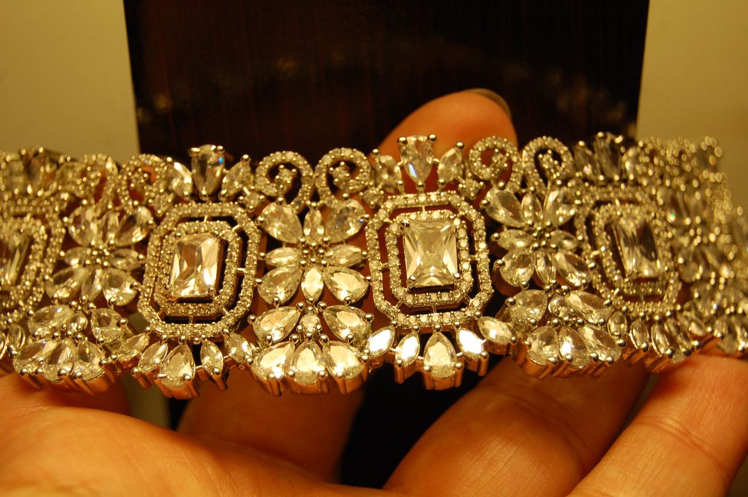 ZIRCON CHOKER SET