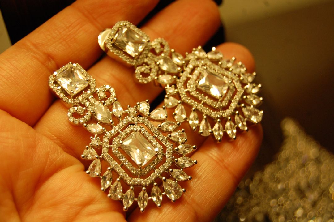 ZIRCON CHOKER SET