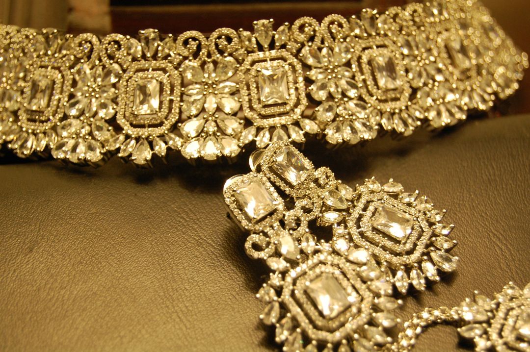 ZIRCON CHOKER SET