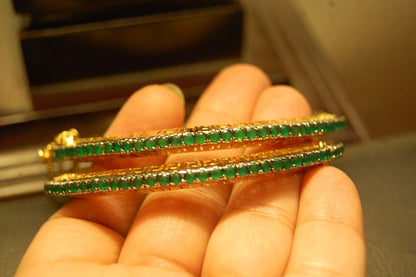 ELEGANT GREEN BANGLES
