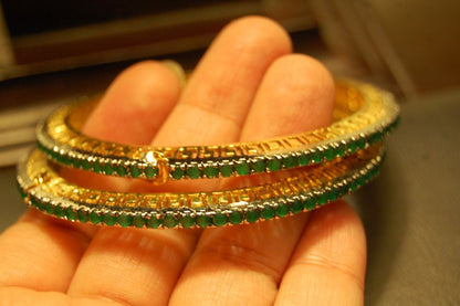 ELEGANT GREEN BANGLES